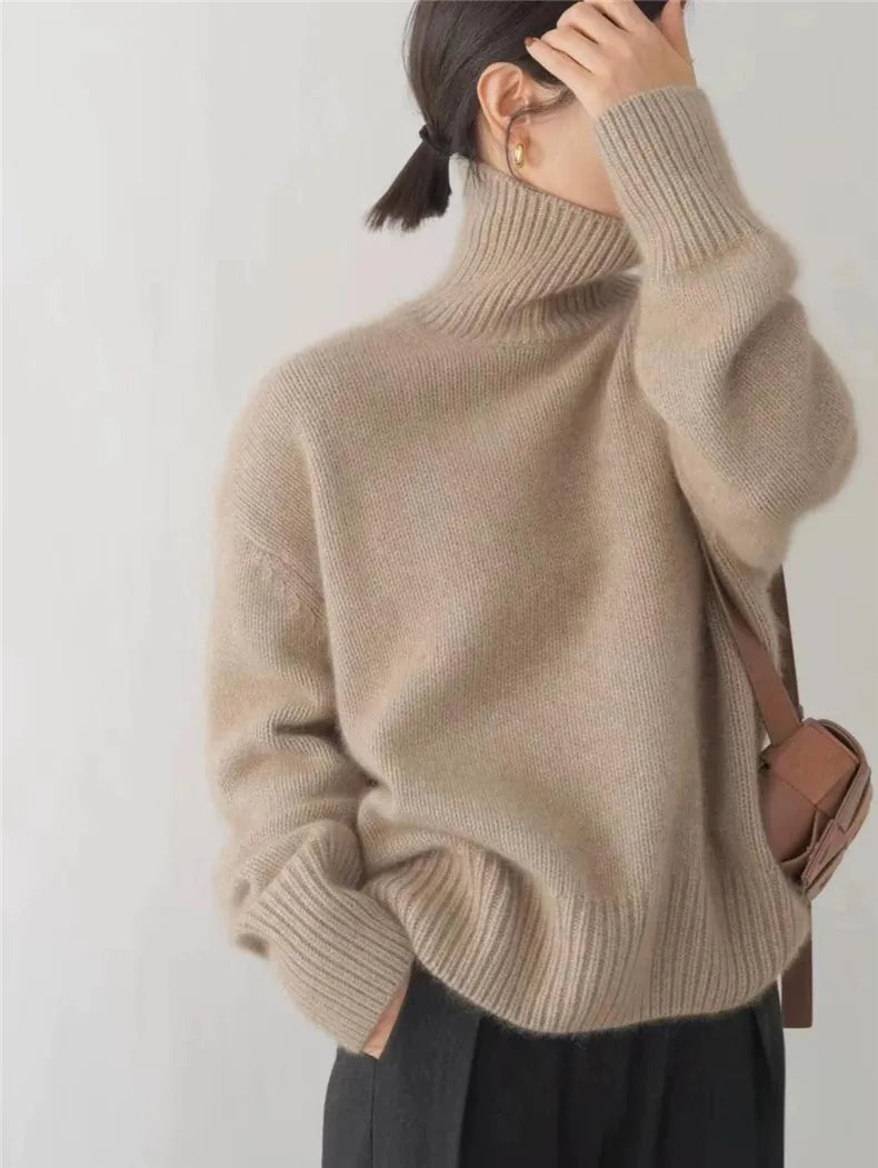 LENA – COMFORTABLE TURTLENECK