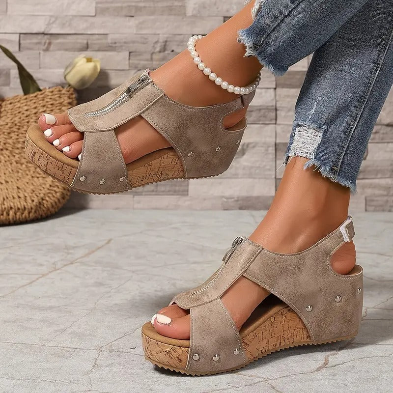 Aurelle – retro charm wedge sandals