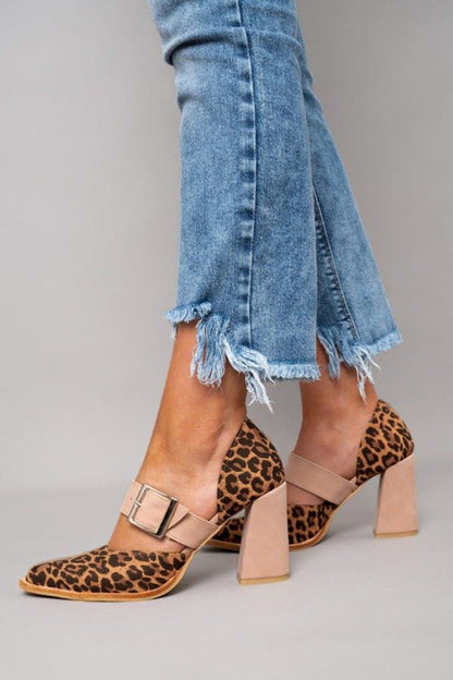 Selveta – suede allure in leopard