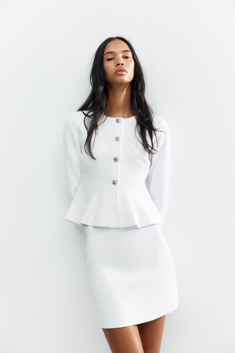 Liora set – soft elegance with a modern twist