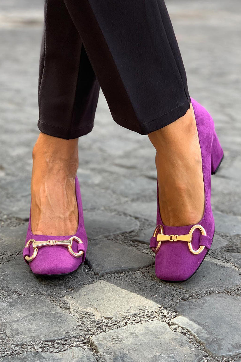 Alvessa – vibrant charm with a twist
