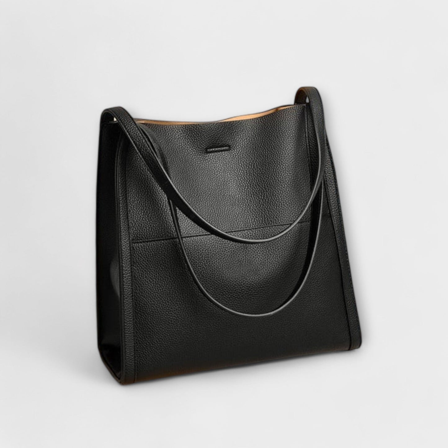 HANDCRAFTED LEATHER BAG – TIMELESS DESIGN FUNCTIONALITY