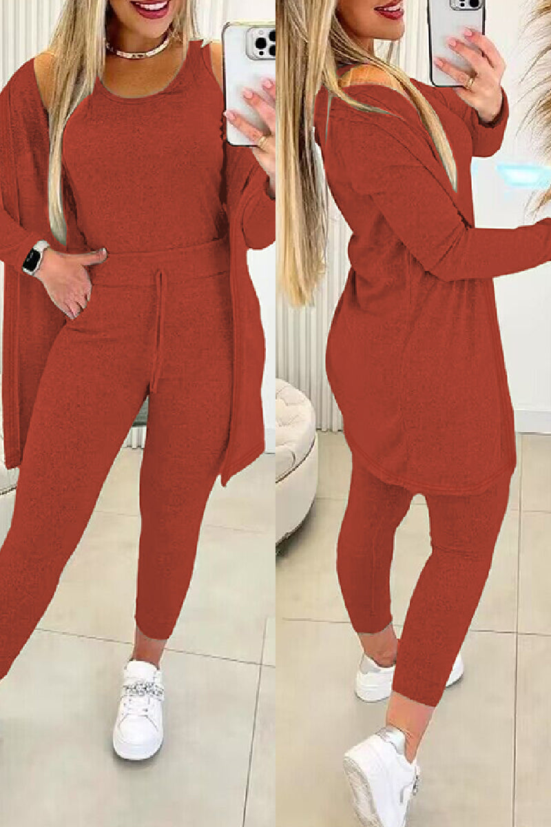 THE ALEXIS - ELEGANT TRICOLOR OUTFIT FOR WOMEN