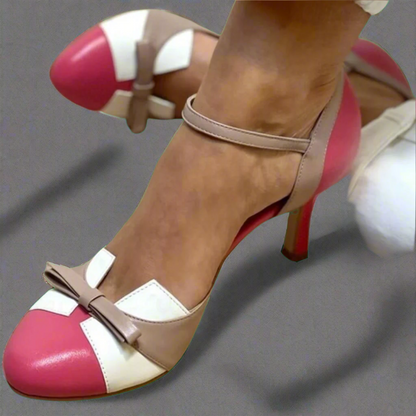 Bellarosa – playful charm with a bow