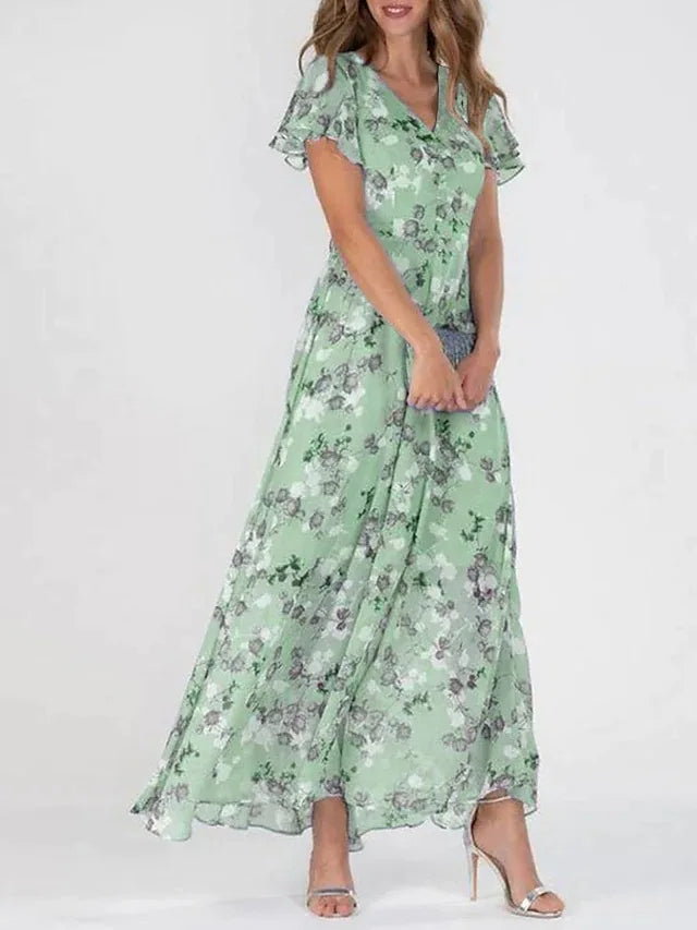 Aurelia - refined glamour with a flattering touch