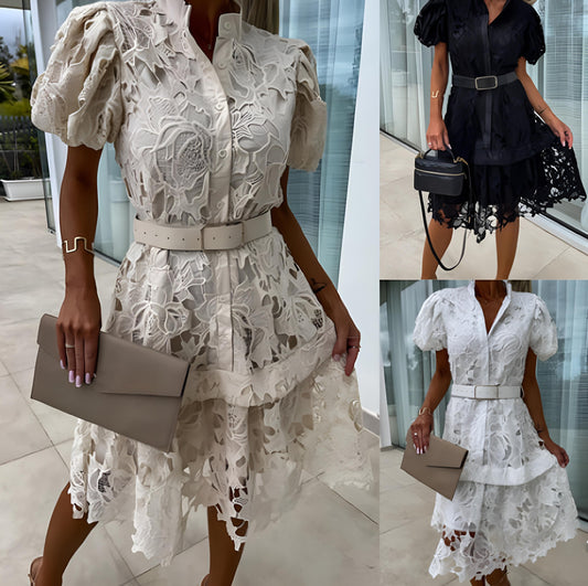 Orlane – vintage grace with lace-kissed sleeves
