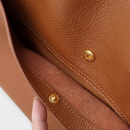 HANDCRAFTED LEATHER BAG – TIMELESS DESIGN FUNCTIONALITY