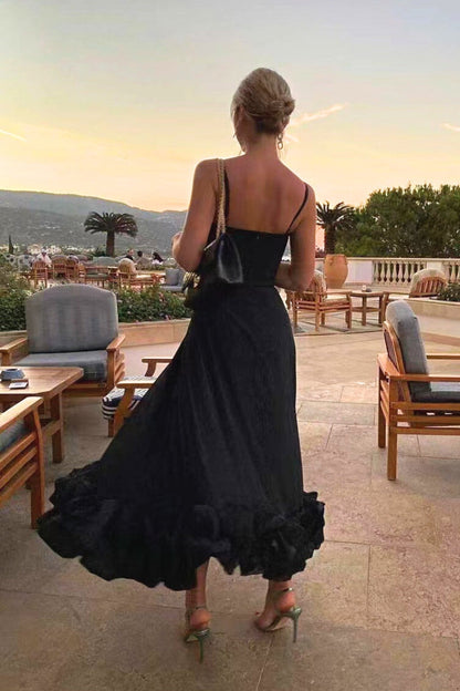 Ariana - flowing elegance with every step