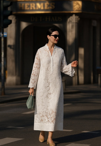 Amber – moonlight lace daydream