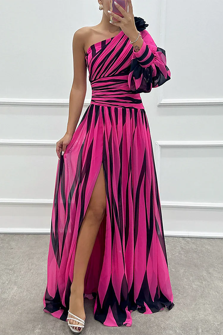 Chloe – one-shoulder grace in soft summer stripes