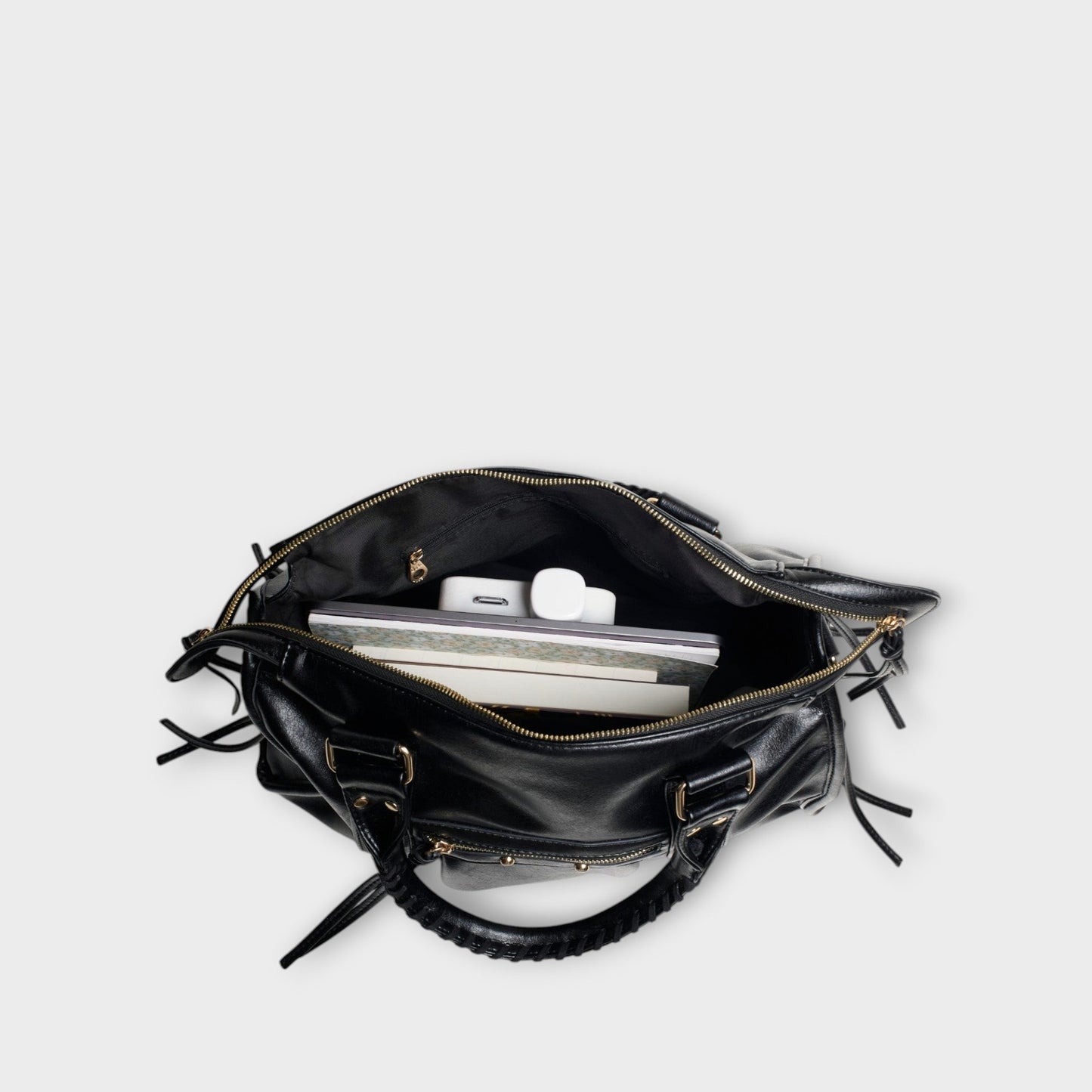AMÉLIE PARIS BAG – ELEGANCE & FUNCTIONALITY IN ONE DESIGN