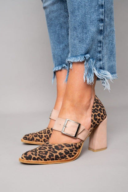Selveta – suede allure in leopard