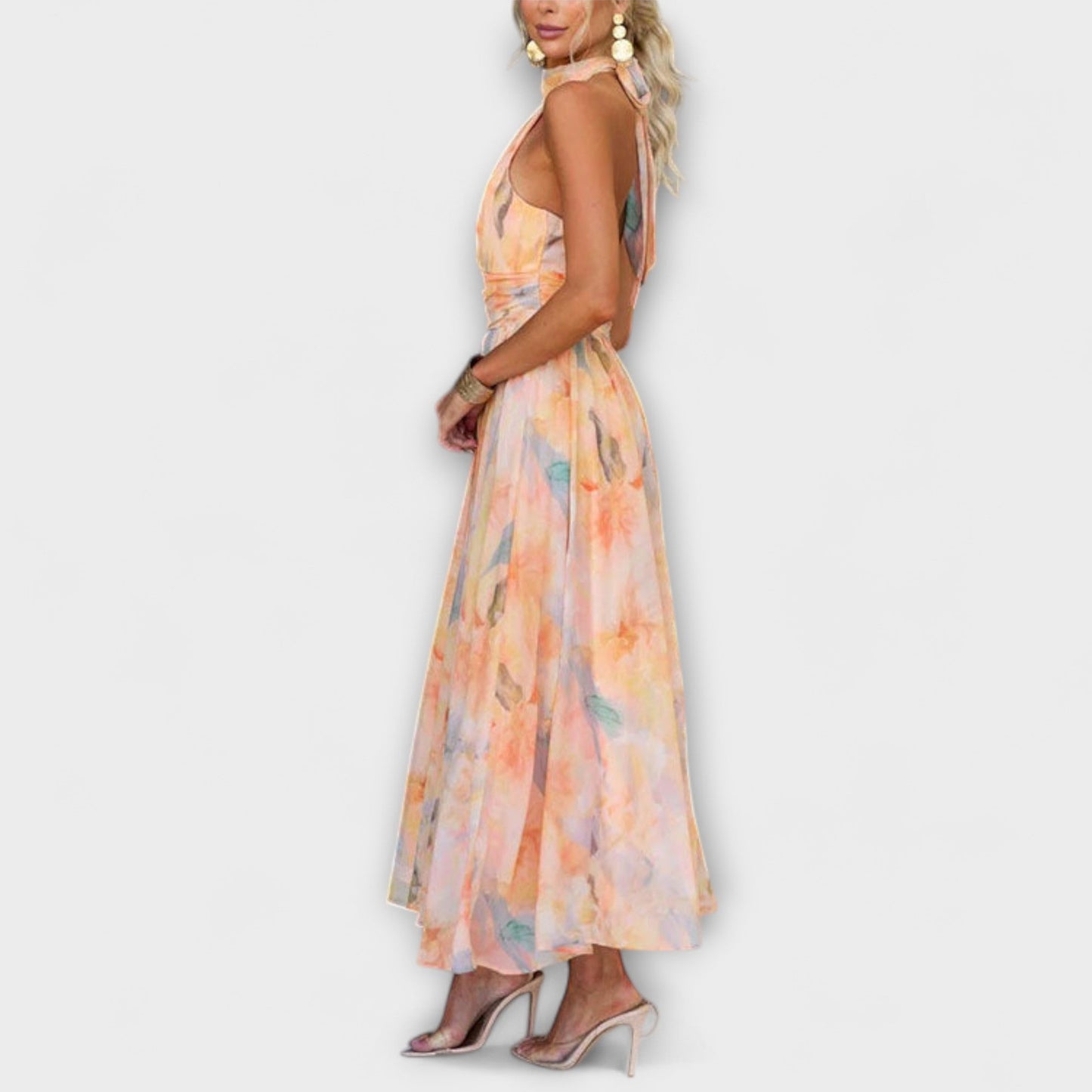 Halter-Neck – dreamy hues in motion