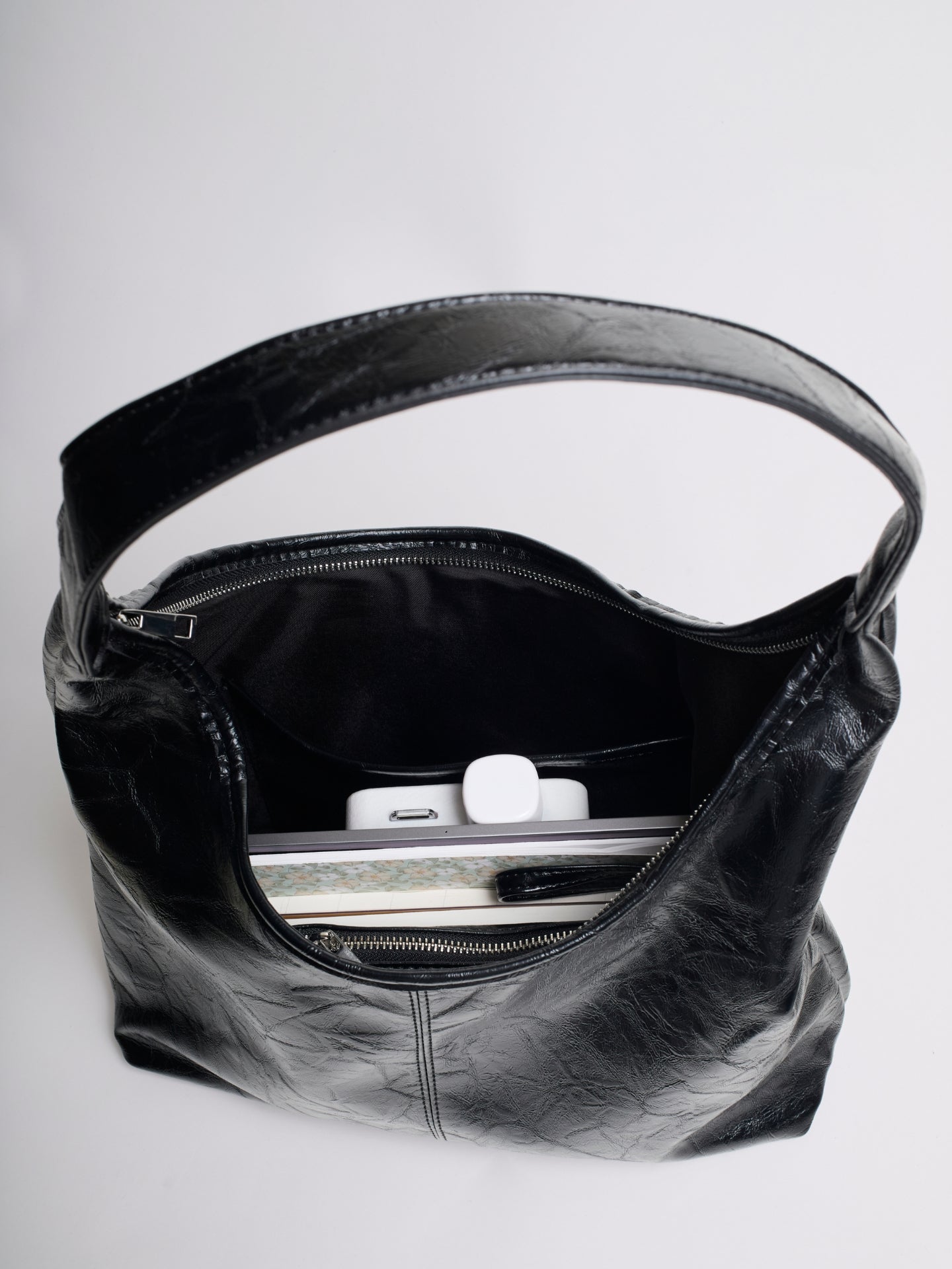 SCARLETT- DISTRESSED LEATHER TOTE