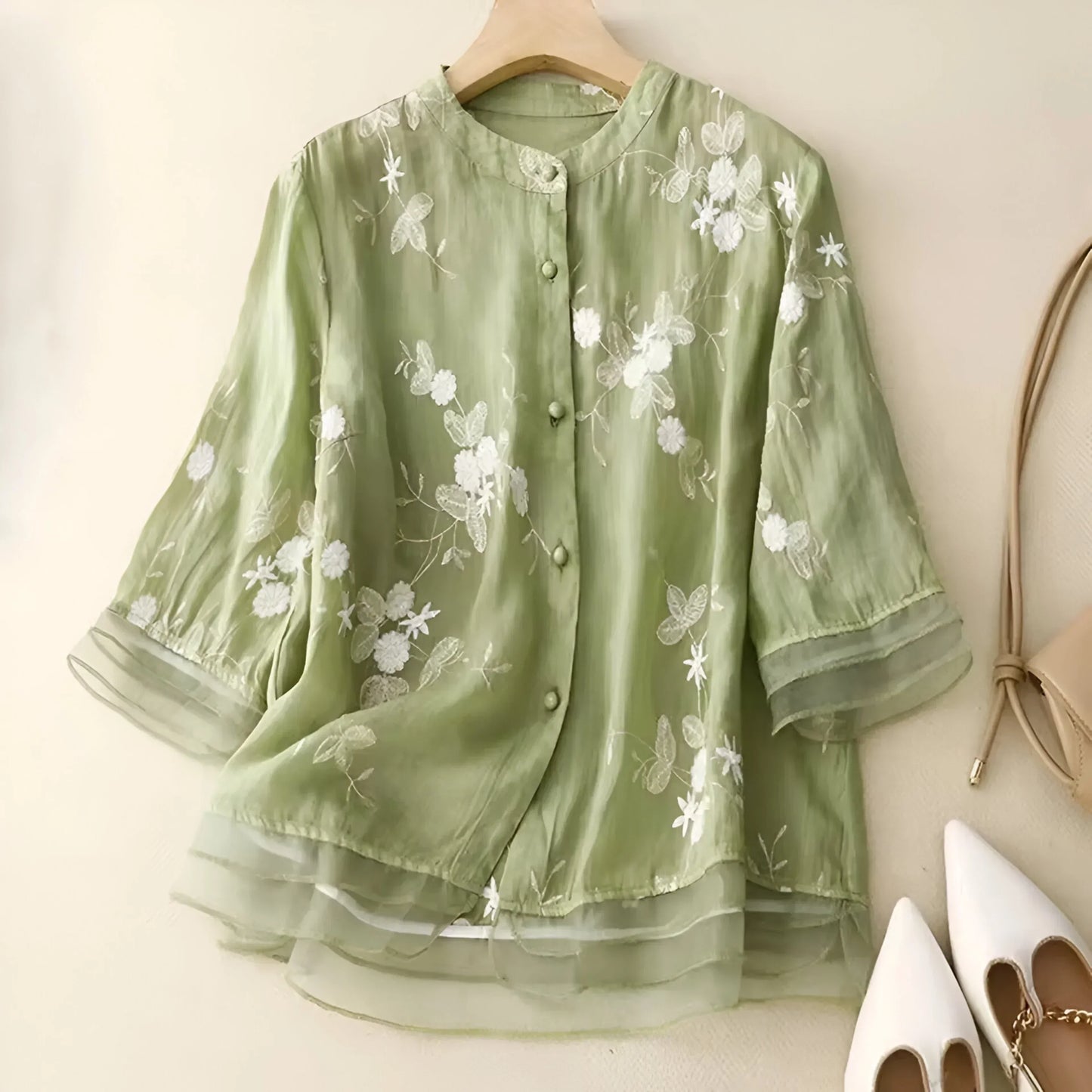 CELEST - COTTON TOP WITH EMBROIDERED FLOWERS