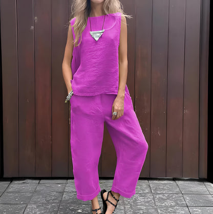 Julia – sleek serenity set with sleeveless top and flowing trousers