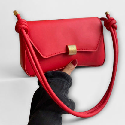 VINTAGE FLAP BAG – TIMELESS ELEGANCE