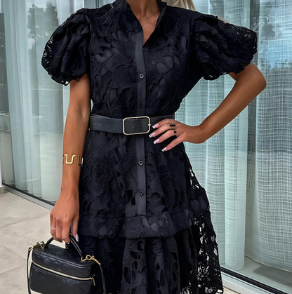 Orlane – vintage grace with lace-kissed sleeves
