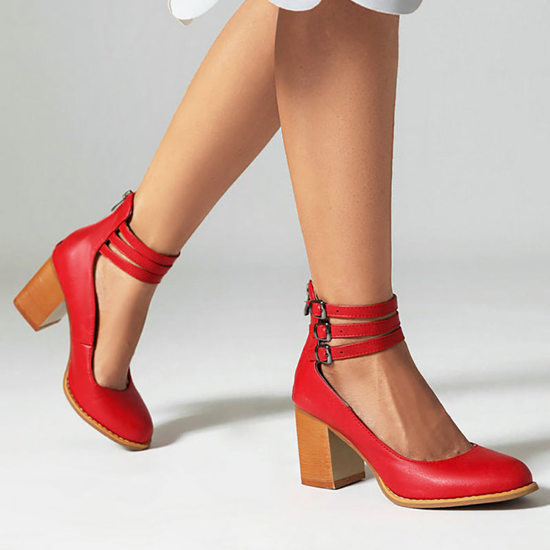 Casilda – sleek grace with a bold heel