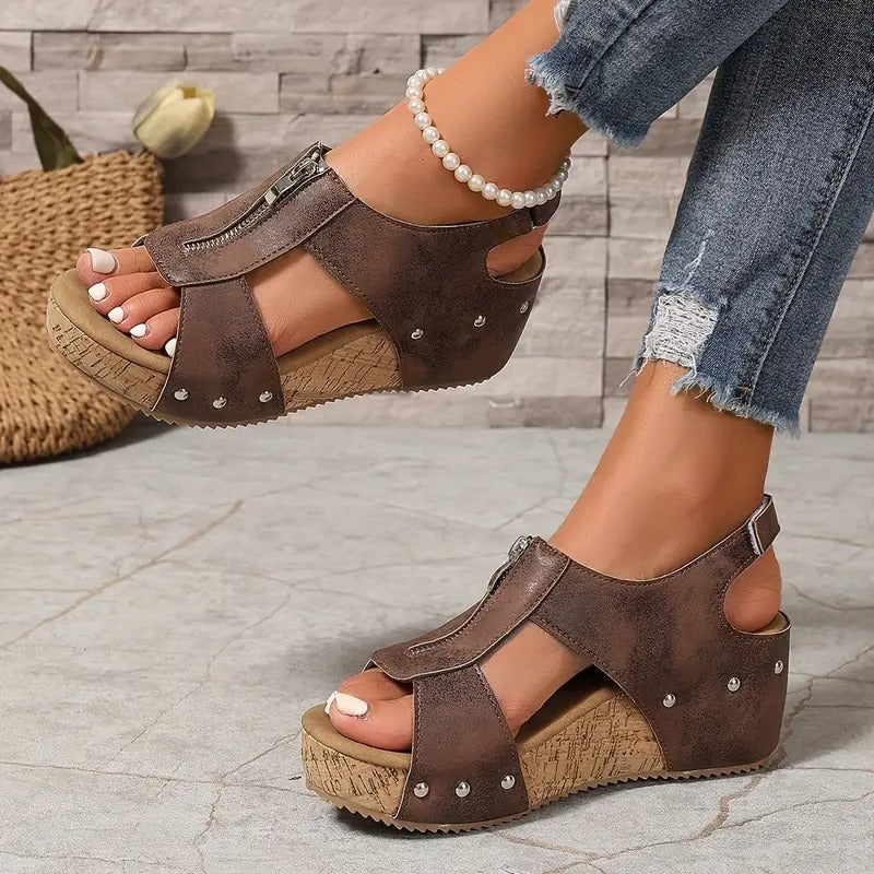 Aurelle – retro charm wedge sandals