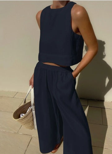 CHERRA - STYLISH AND COMFORTABLE TWO-PIECE OUTFIT