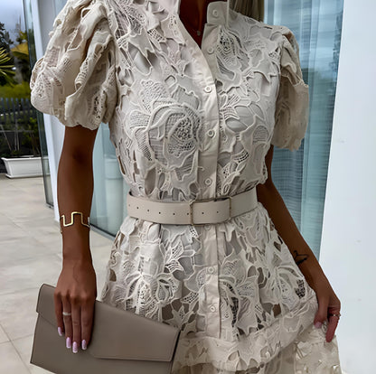 Orlane – vintage grace with lace-kissed sleeves