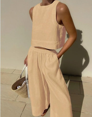 CHERRA - STYLISH AND COMFORTABLE TWO-PIECE OUTFIT