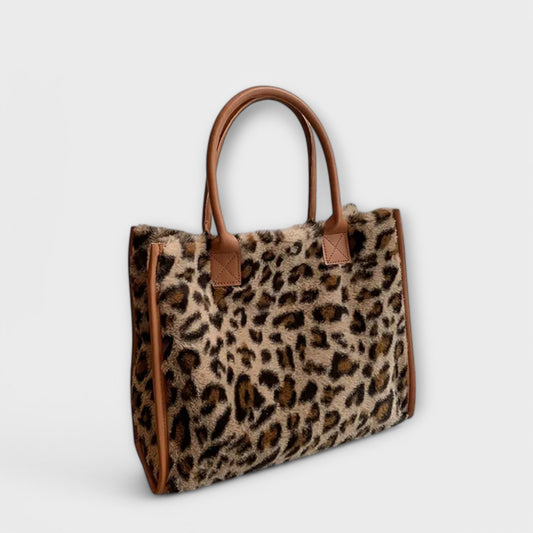 CHIC LEOPARD -PRINT PLUSH TOTE