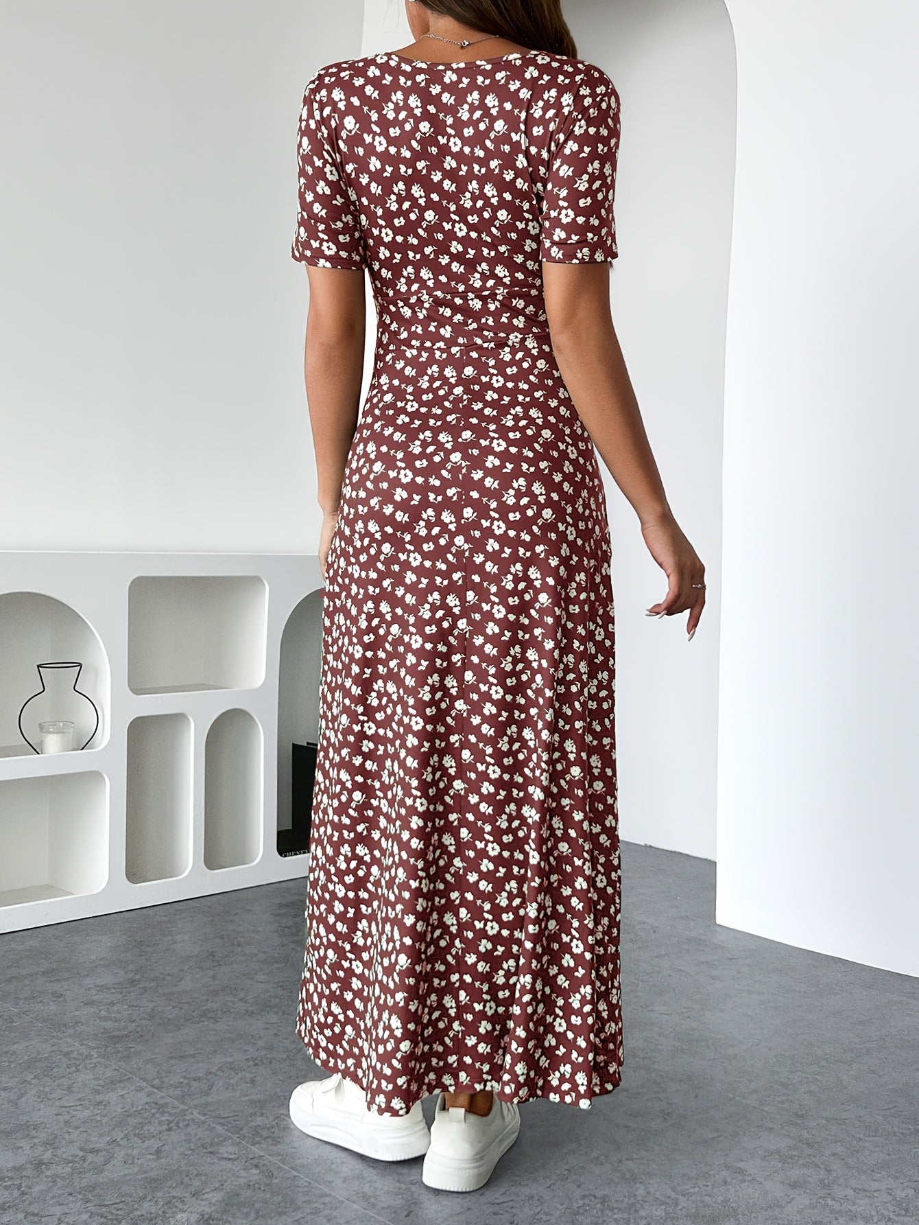 LUCIA - ELEGANT FLORAL KNIT DRESS