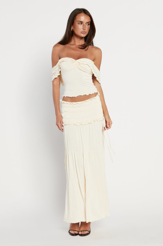 Amicie set – zachte elegantie in elke steek