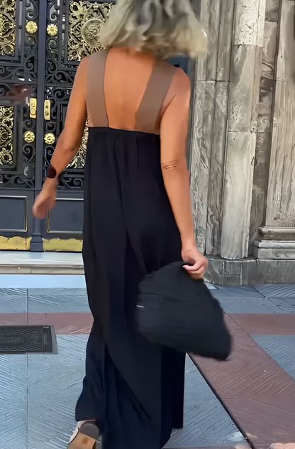 Halter Dress – refined charm with a crossed neckline