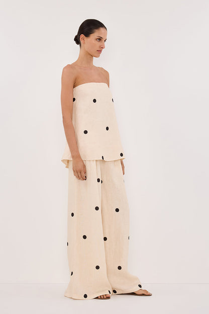 Polka  – soft playfulness in powder pastel
