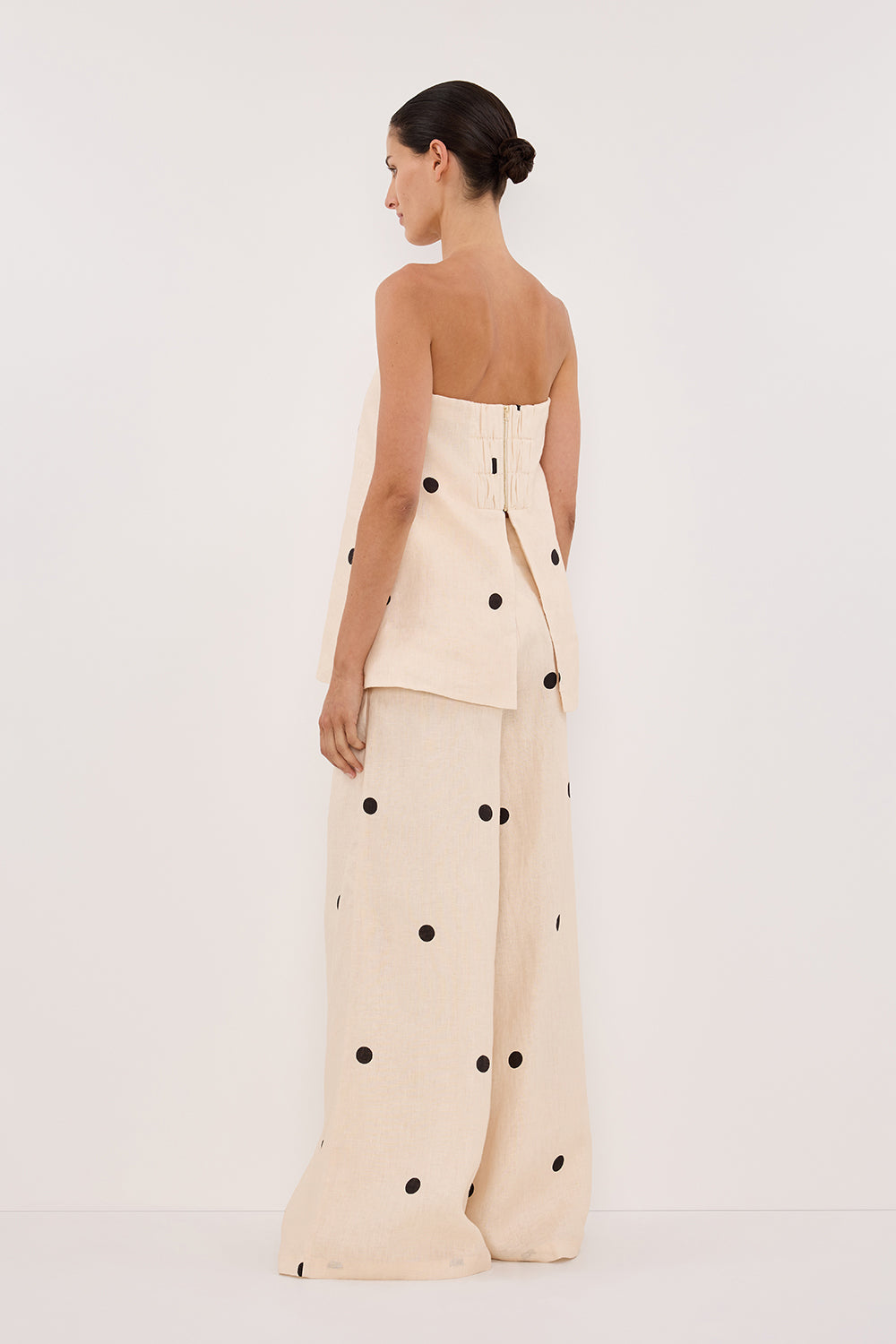 Polka  – soft playfulness in powder pastel