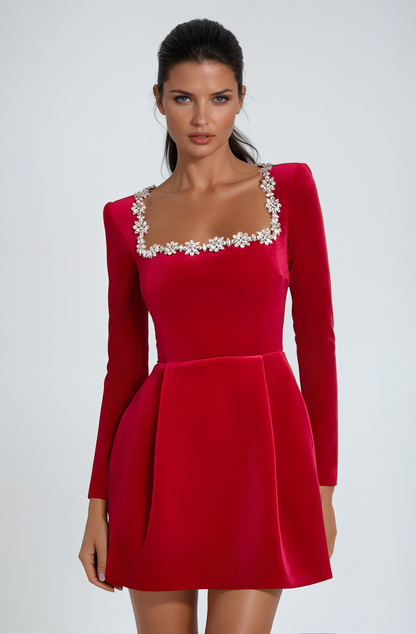 Lina-softly sculpted elegance
