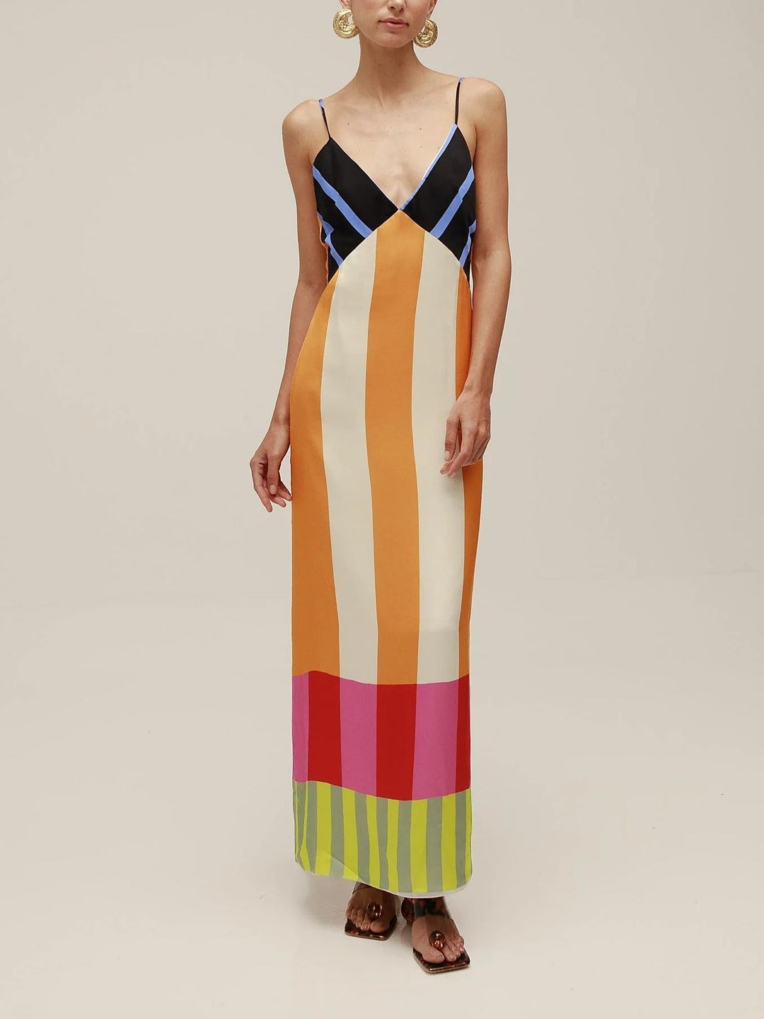 Vittoria – sun-kissed floral grace
