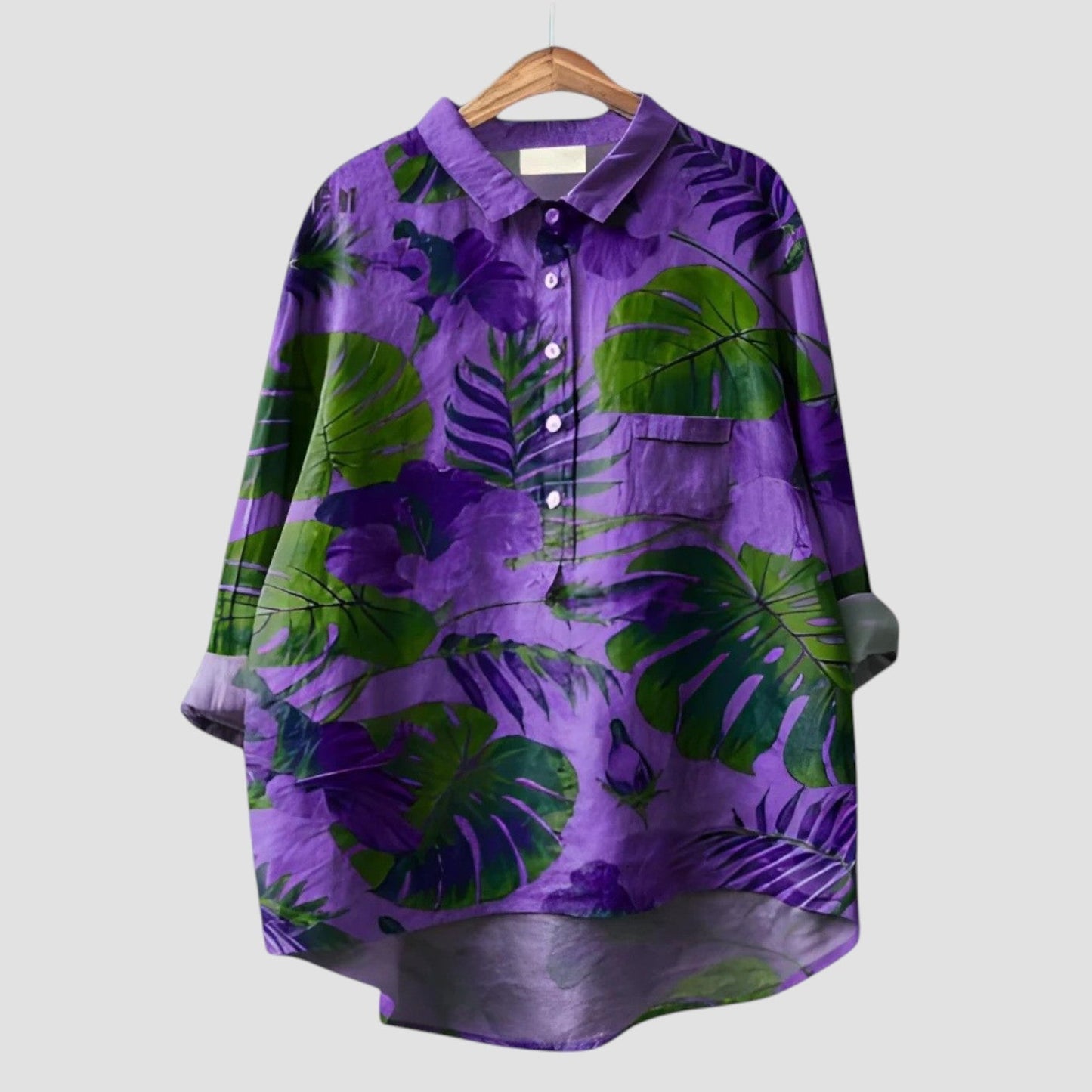 Veronica – graphic grace modern-cut blouse