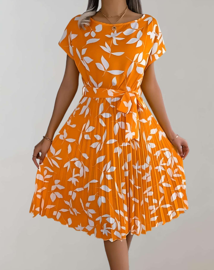 Faye – effortless charm in a flowing silhouette
