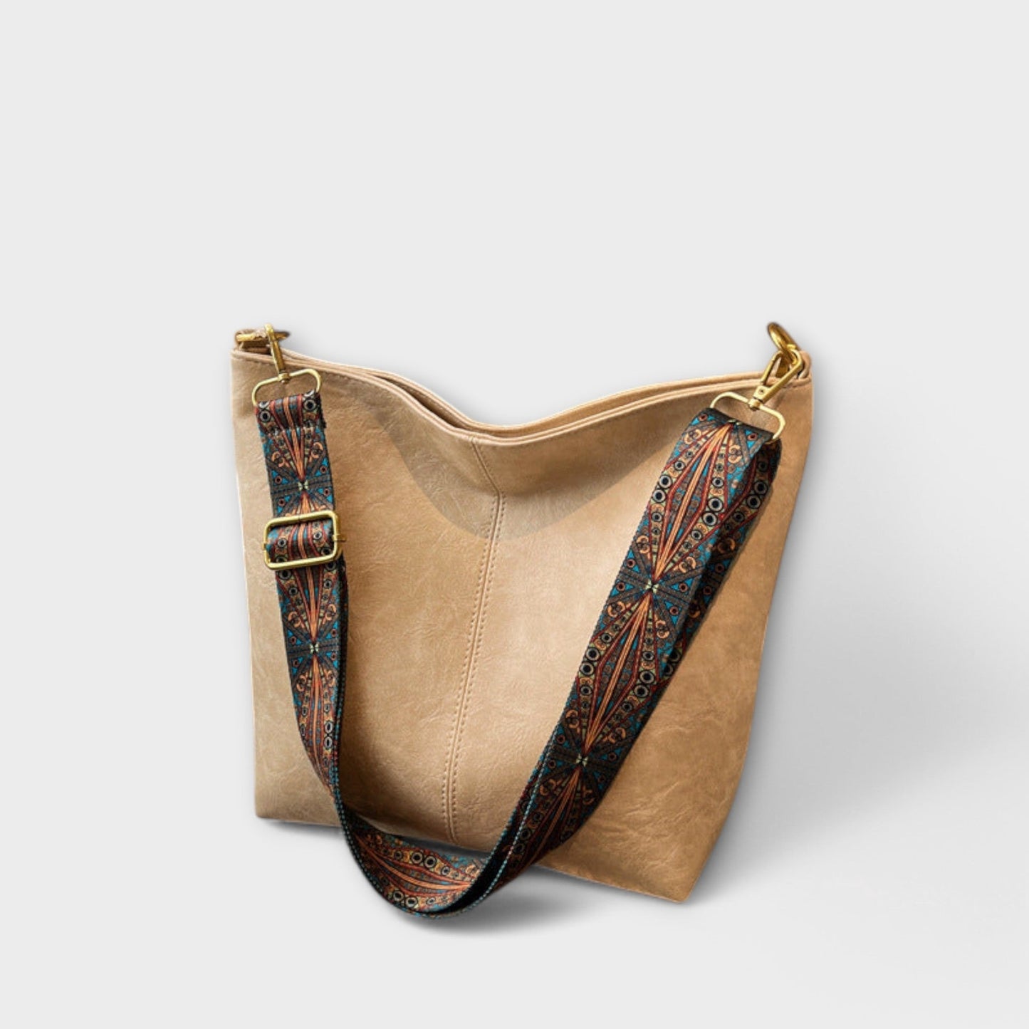 VINTAGE HANDBAG – ELEGANCE & FUNCTIONALITY