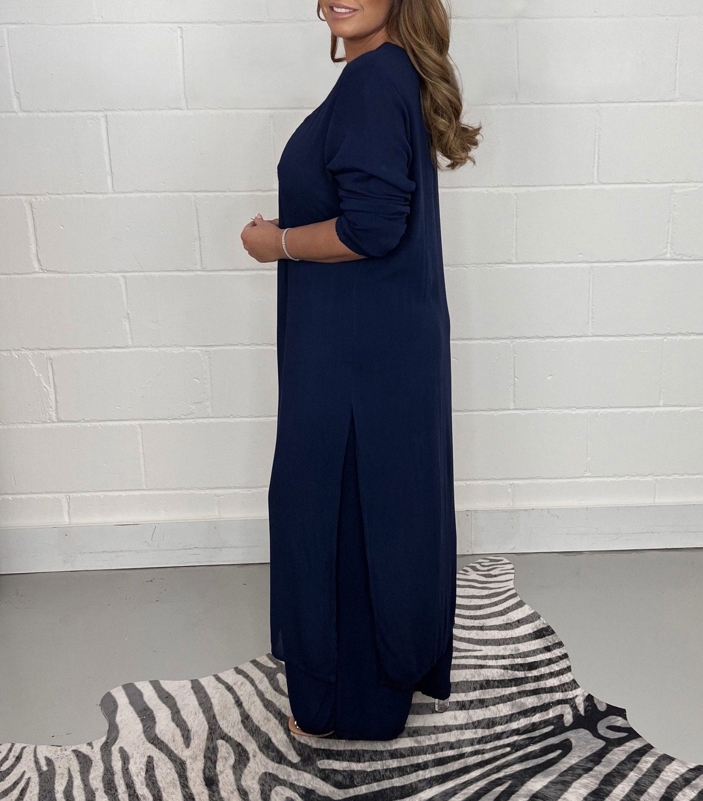 ALEJANDRA-CASUAL V-NECK TWO-PIECE SET