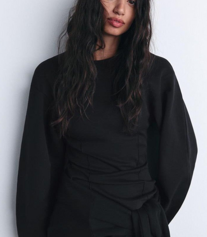 Louisa – lounging in soft elegance