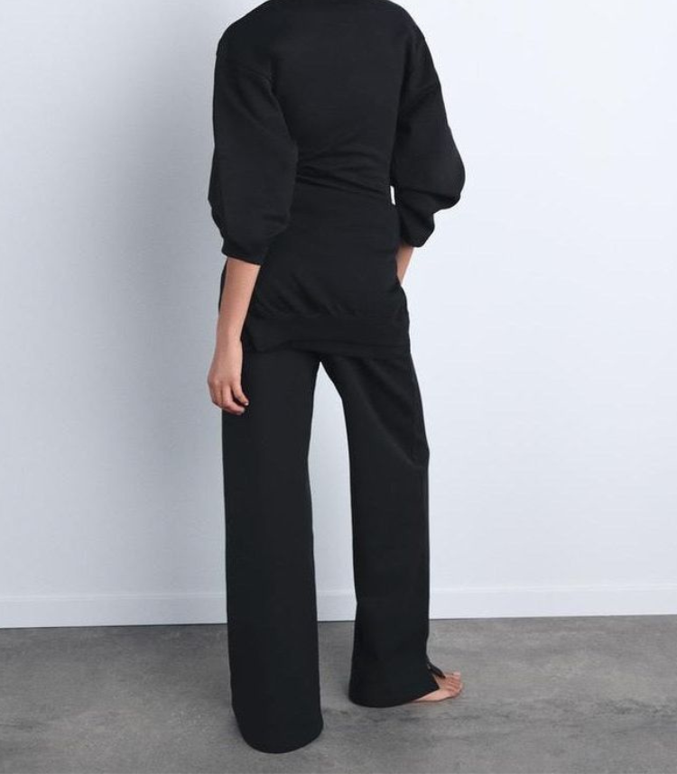 Louisa – lounging in soft elegance