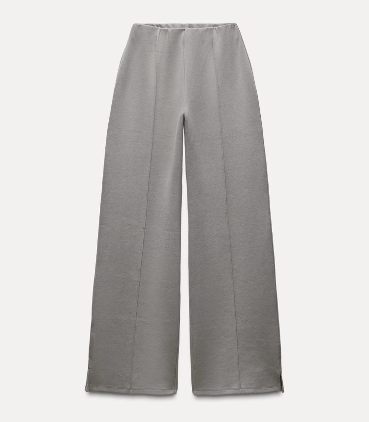 Louisa – lounging in soft elegance