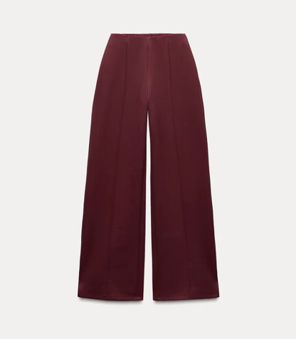 Louisa – lounging in soft elegance