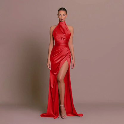 Livia - timeless elegance with a daring edge