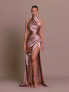 Livia - timeless elegance with a daring edge