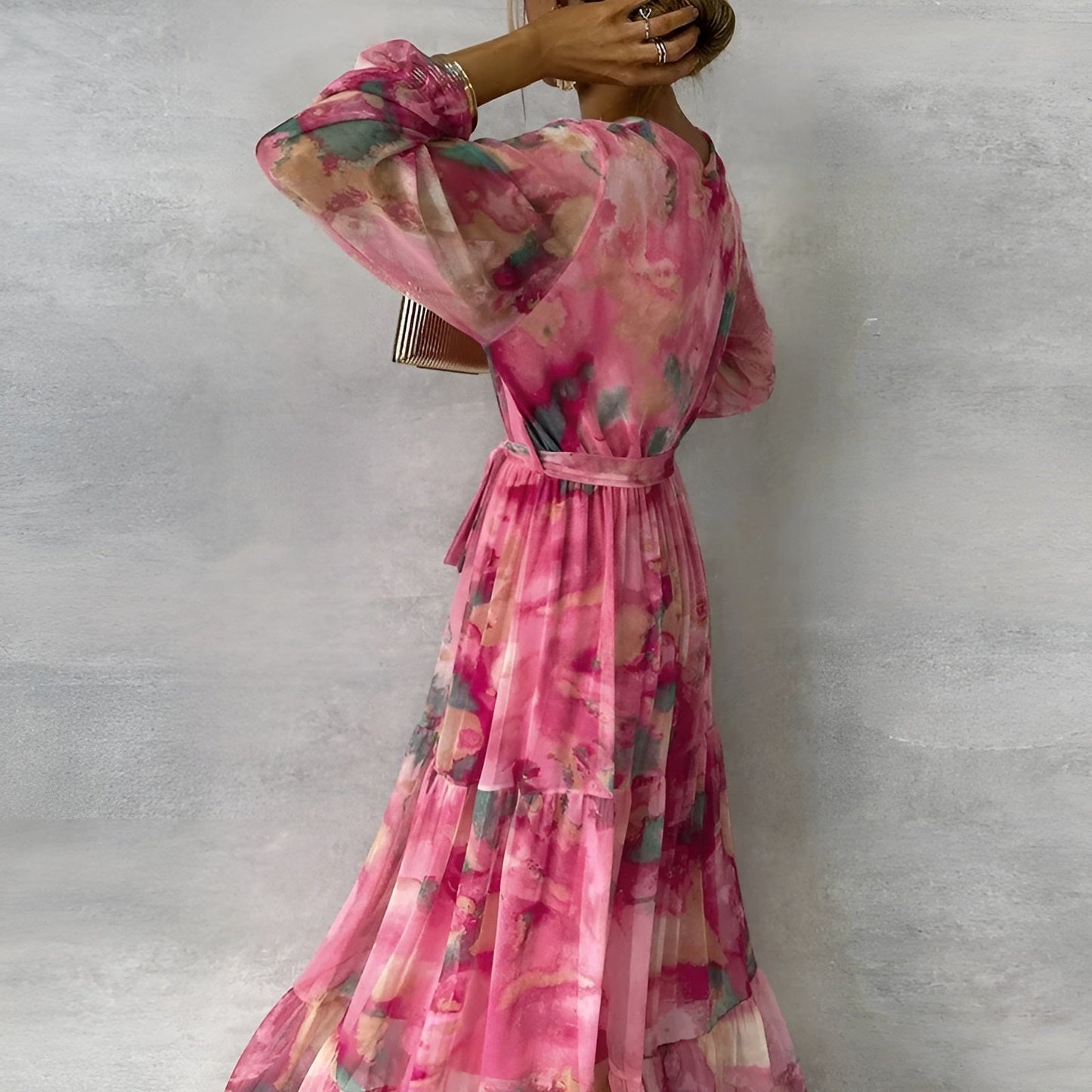 Lucia – blooming ease with a tailored flow