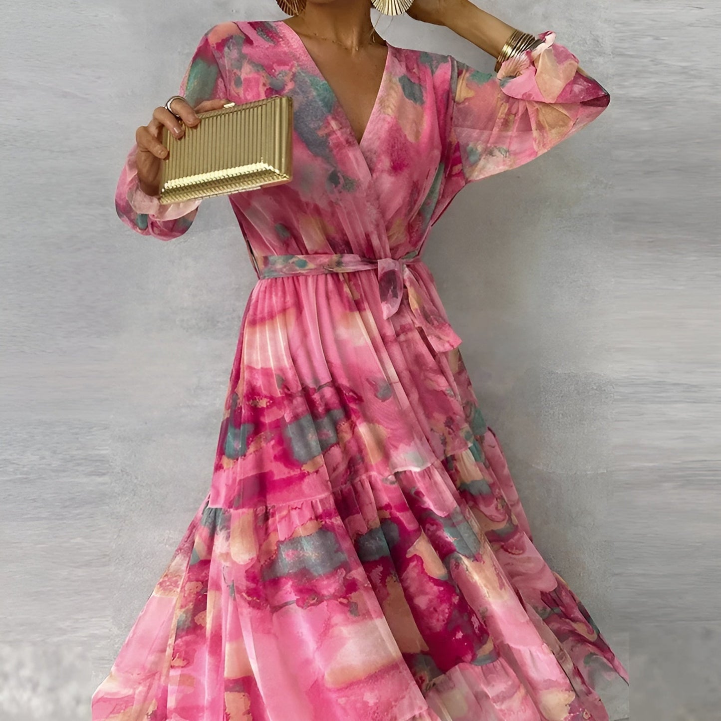 Lucia – blooming ease with a tailored flow