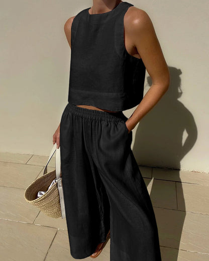 CHERRA - STYLISH AND COMFORTABLE TWO-PIECE OUTFIT