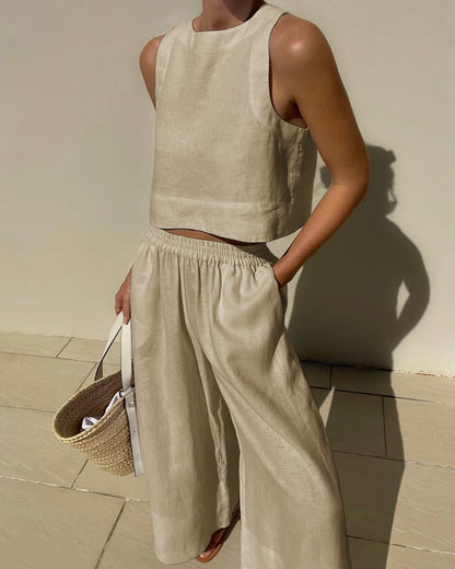 CHERRA - STYLISH AND COMFORTABLE TWO-PIECE OUTFIT