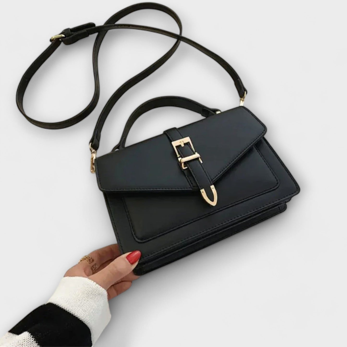 CLASSIC SHOULDER BAG